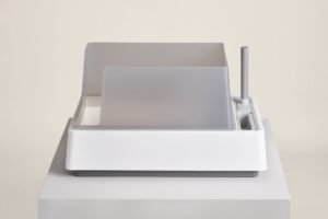 02-Cove-Shelter-White-10378-web tuft + paw Cove Litter Box