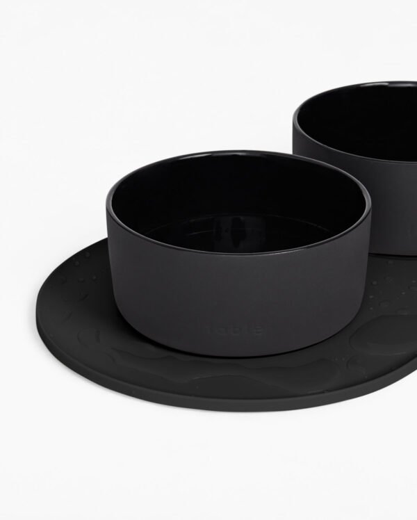 COMITA_221101_FABLE_Ecomm_10_Bowl_Mat_197_B_Black Signature Bowl Mat