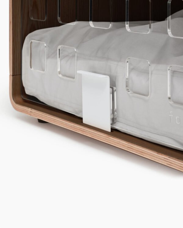 crate-med-clear-5_b7739e45-7a76-41e8-93e2-45ab8793be77_C Crate