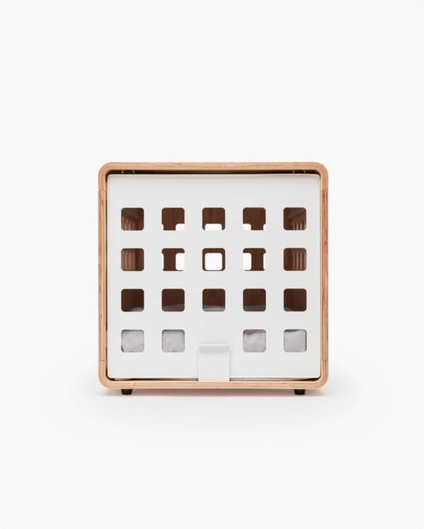 crate-med-white-2_8216ce5e-4c5c-4553-87af-15fedb56599f Crate