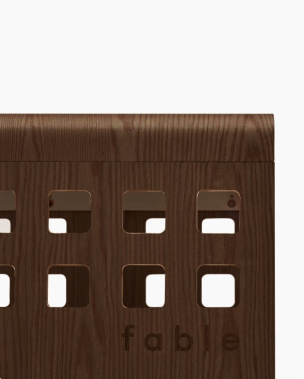 crate-med-white-4_B2_3f5d824e-f5c2-4397-a51e-484e054110a2 Crate